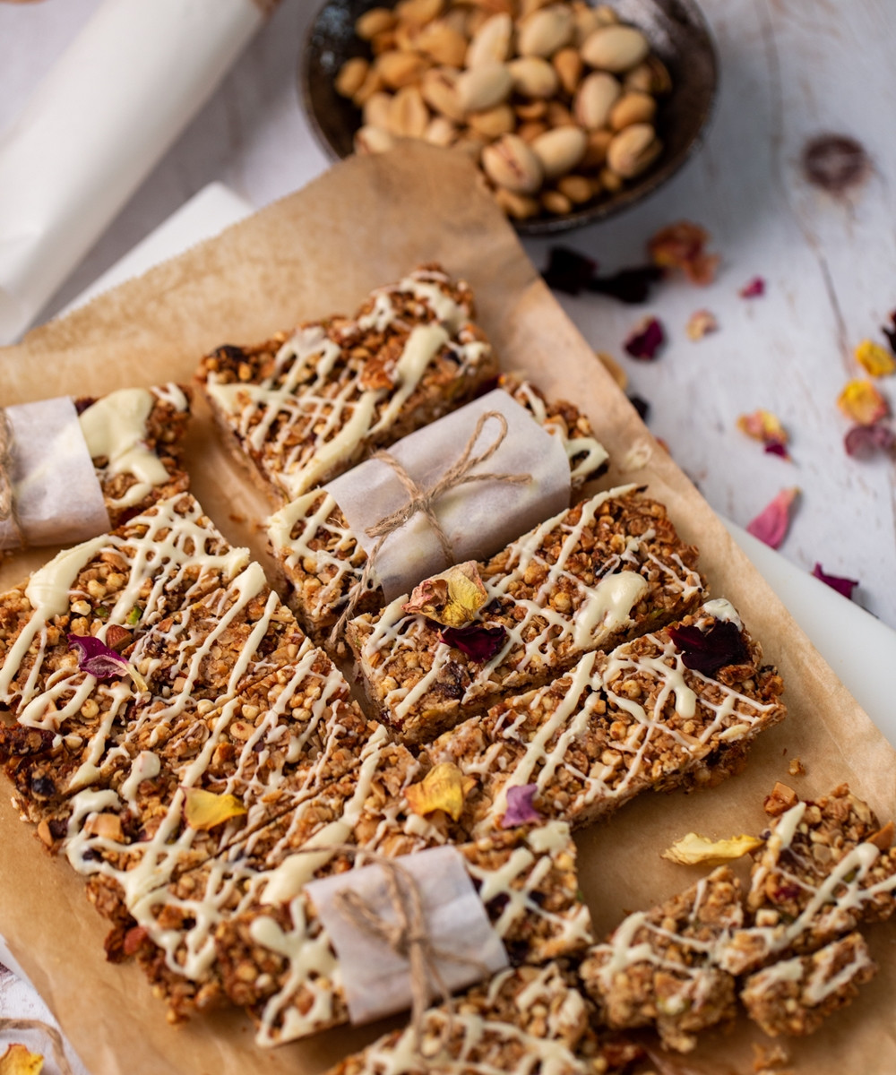 SZUPER EGÉSZSÉGES FEHÉR CSOKIS-ÁFONYÁS MÜZLISZELET