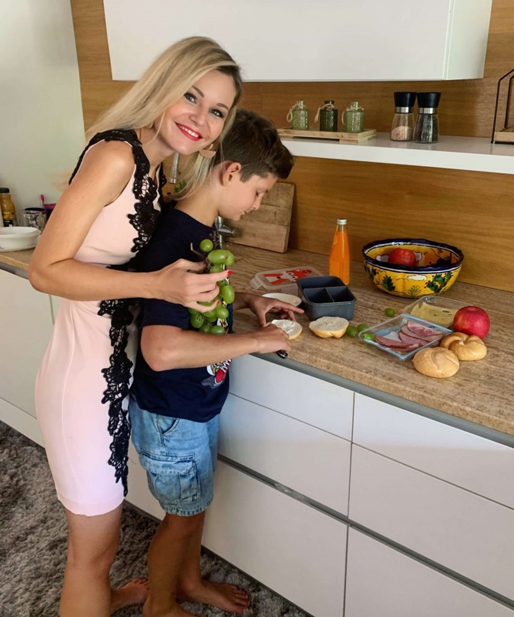 FEM3 CAFÉ - TUTI TIPPEK AZ ISKOLÁS GYEREKEKNEK