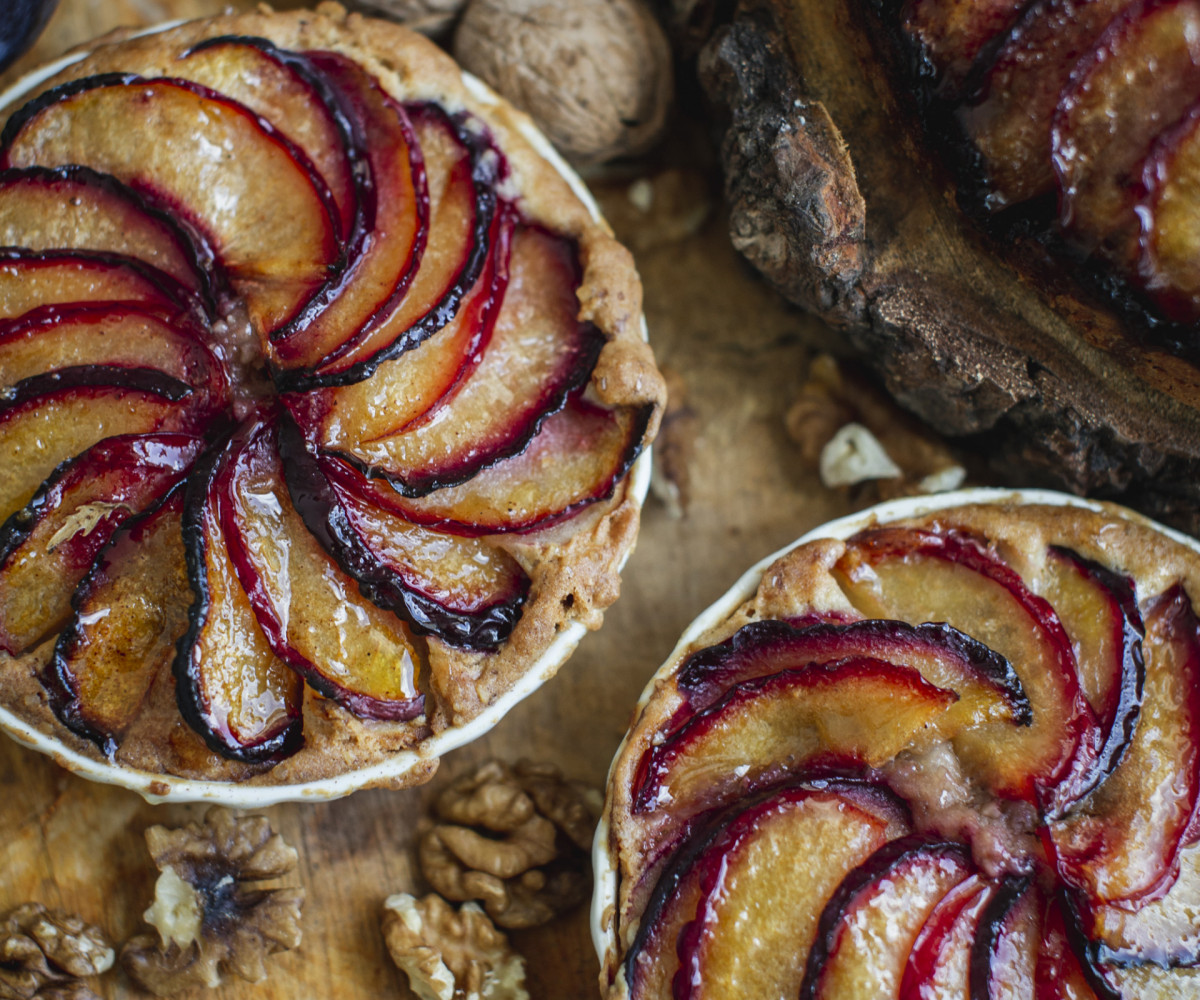 RINGLÓ SZILVÁS DIÓS TORTA