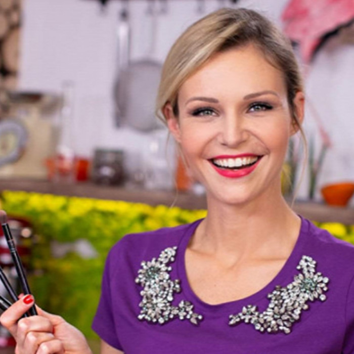 LIFE.HU- MARTON ADRIENN SZÉPSÉGRITUÁLÉJA NŐNAP ALKALMÁBÓL