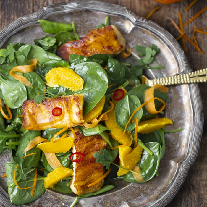 HALLOUMI-S NARANCSOS RÉPÁS SALÁTA