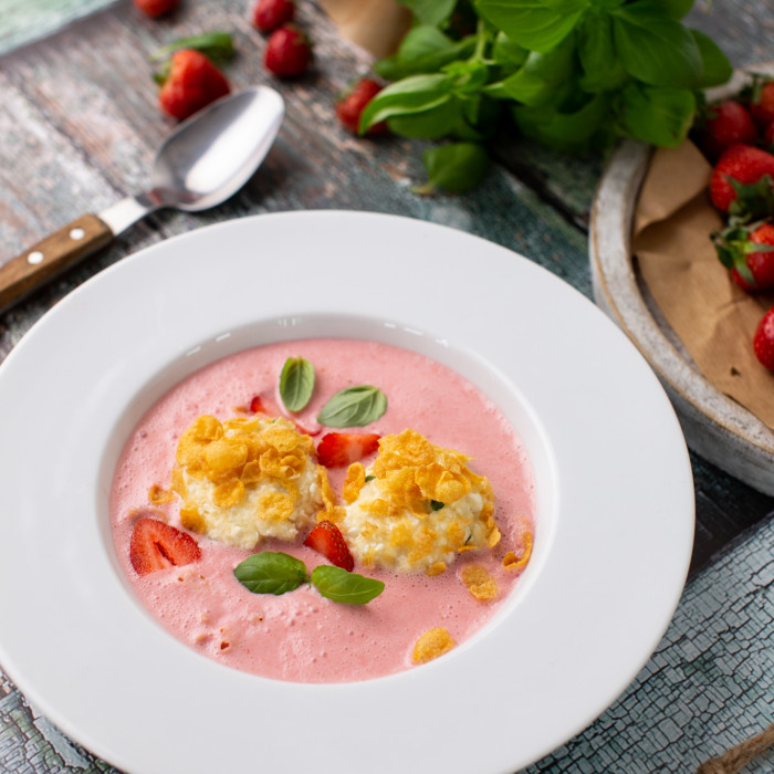 LIMEOS EPERKRÉMLEVES BAZSALIKOMOS TÚRÓGOMBÓCCAL